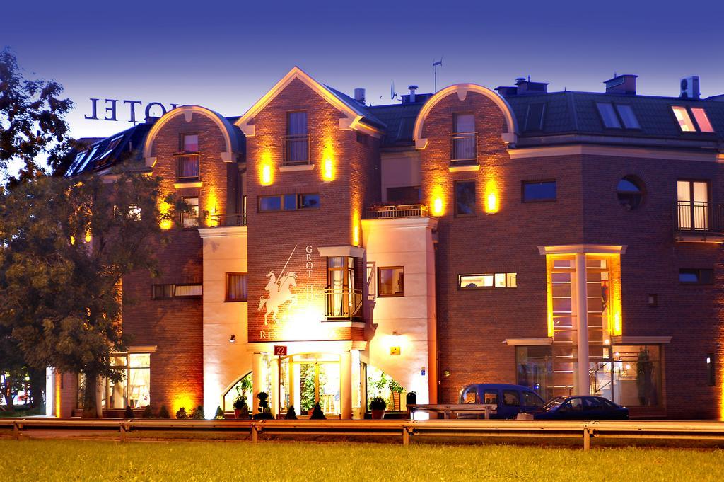 Grot Hotel Malbork Luaran gambar
