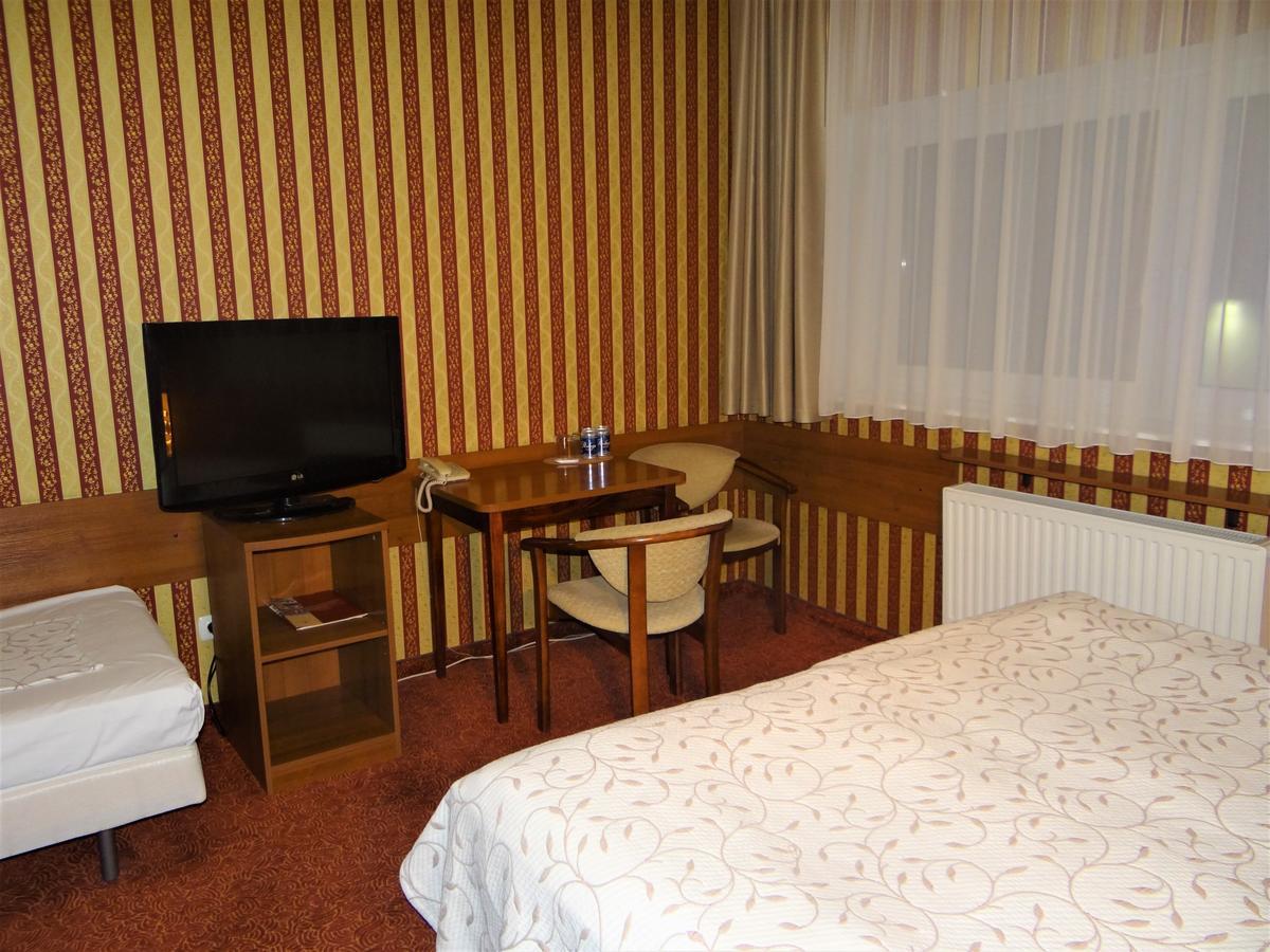 Grot Hotel Malbork Luaran gambar