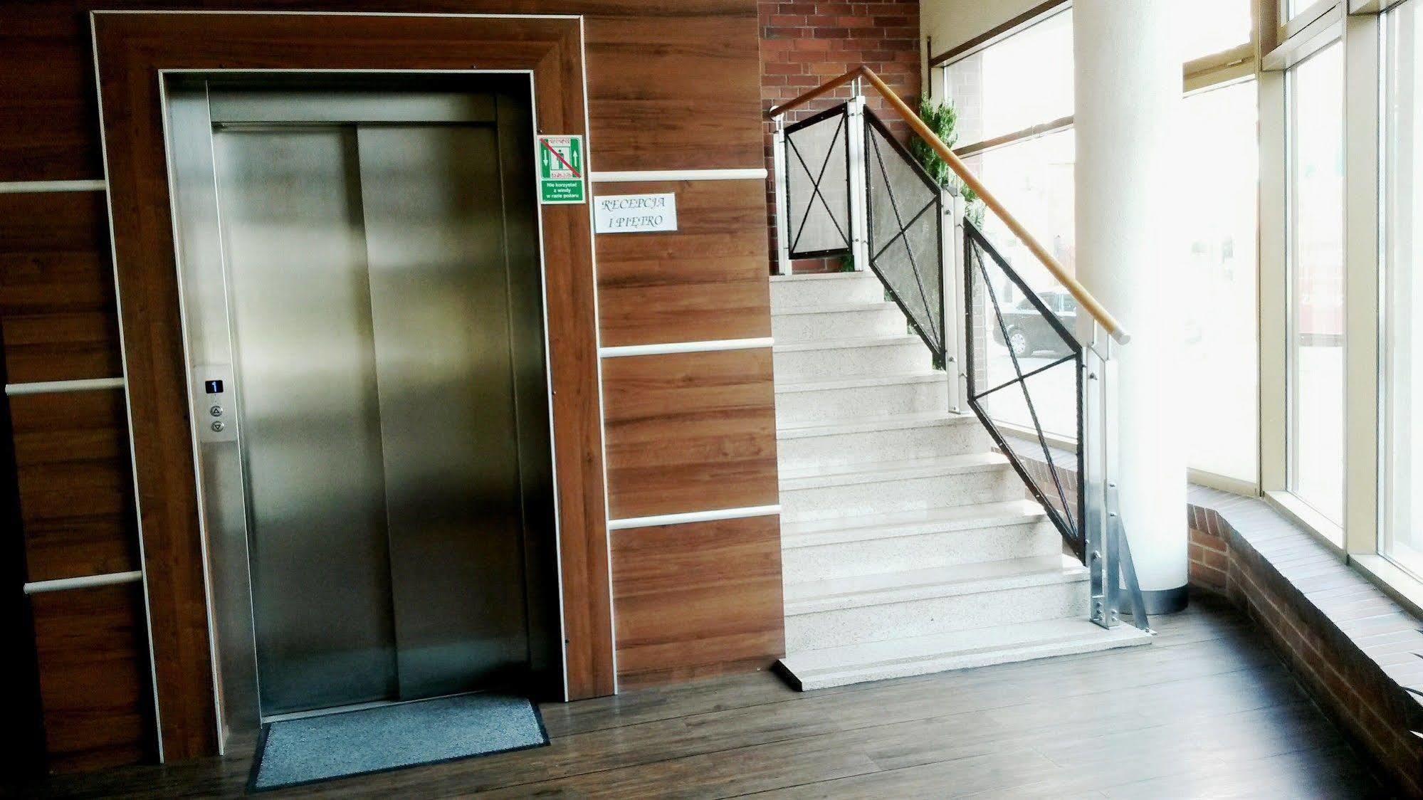 Grot Hotel Malbork Luaran gambar