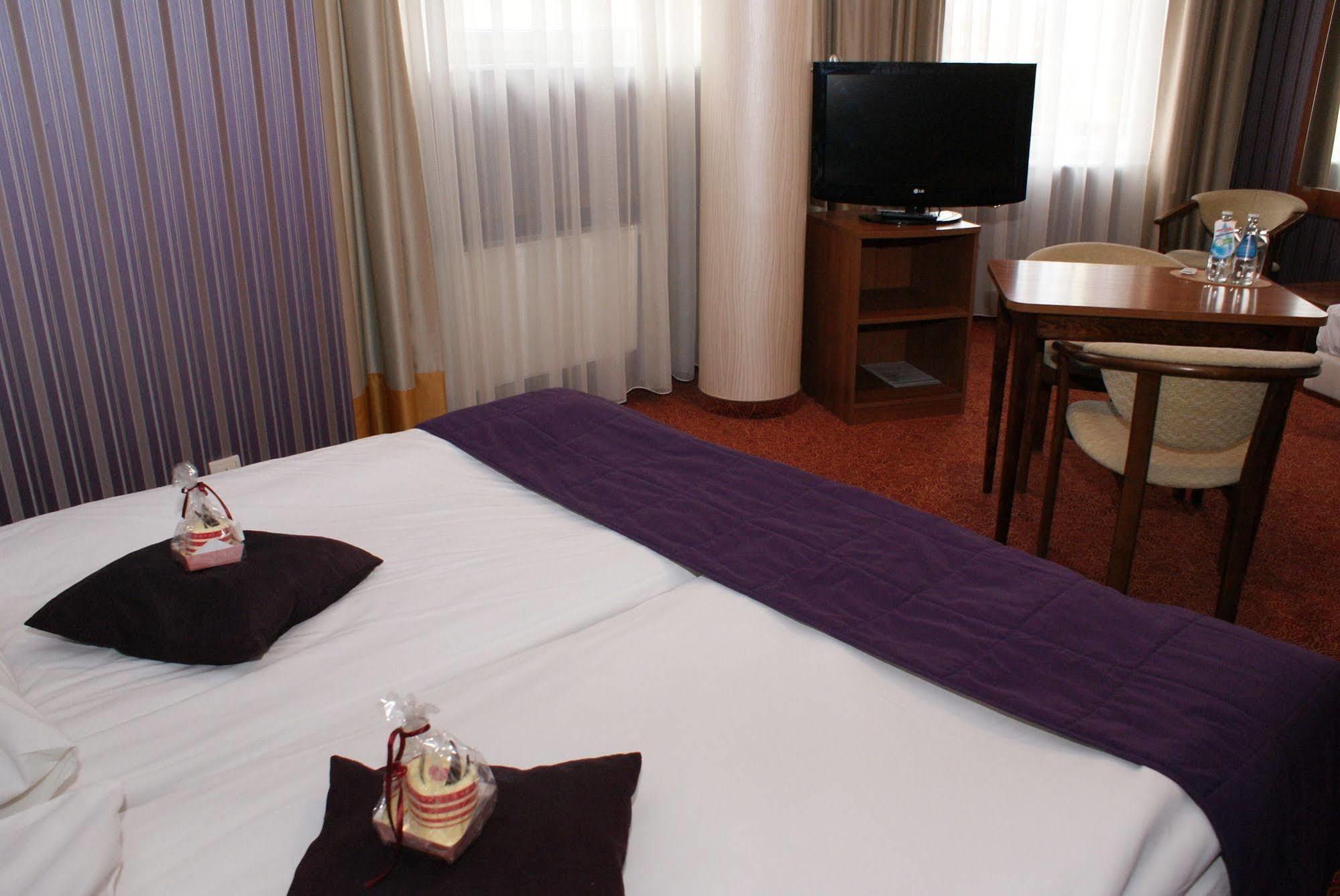 Grot Hotel Malbork Luaran gambar