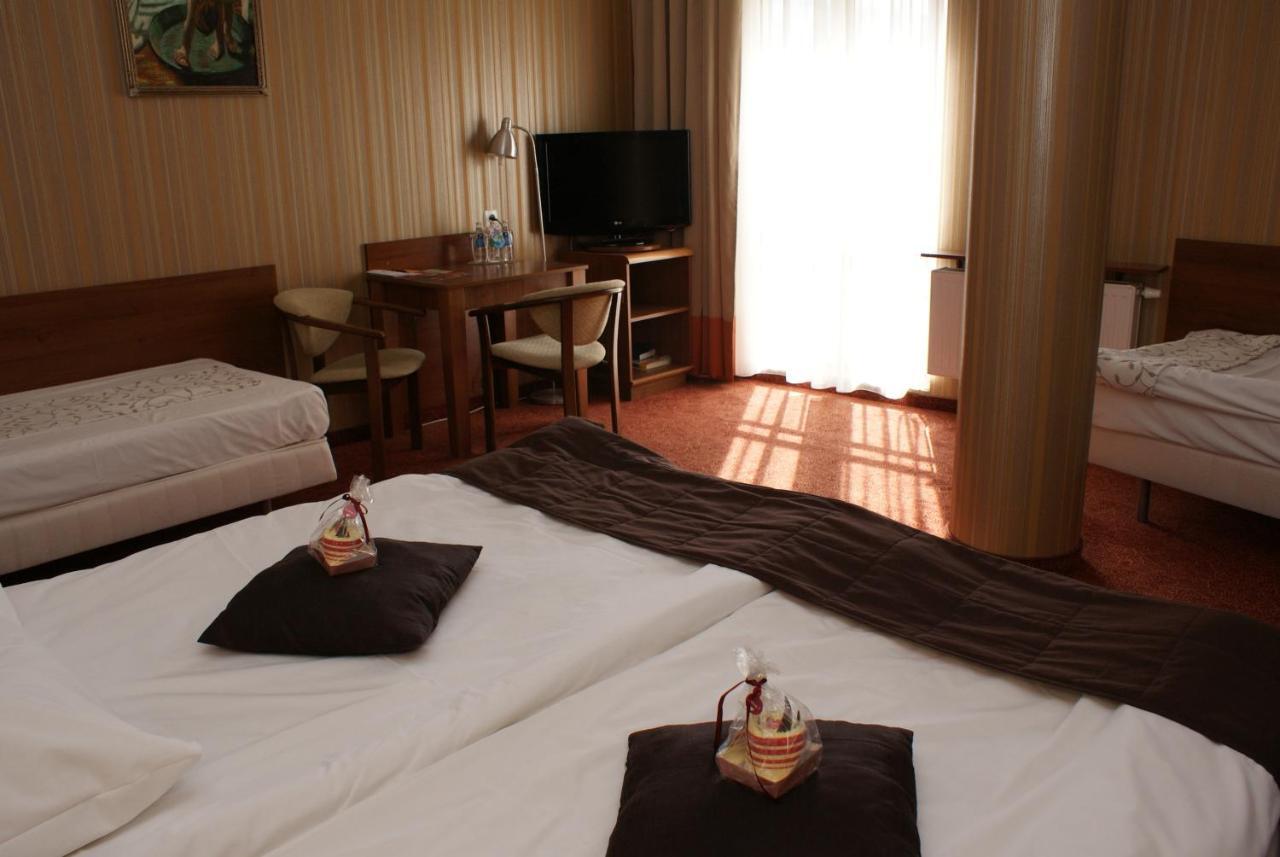 Grot Hotel Malbork Luaran gambar